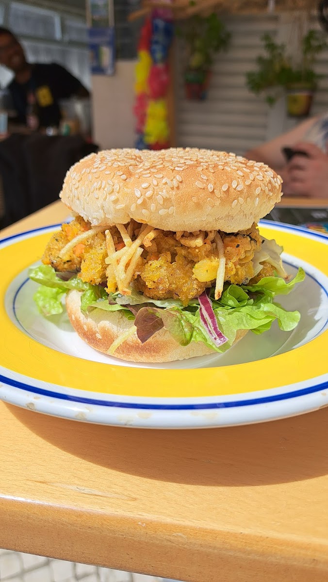 Llama & Cuy Latin Hamburguer/bar-7